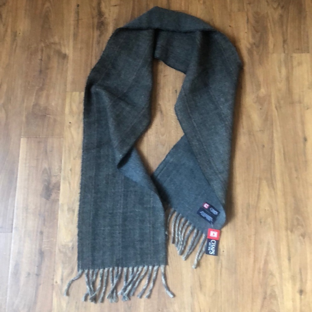 CHAPS Unisex Scarf